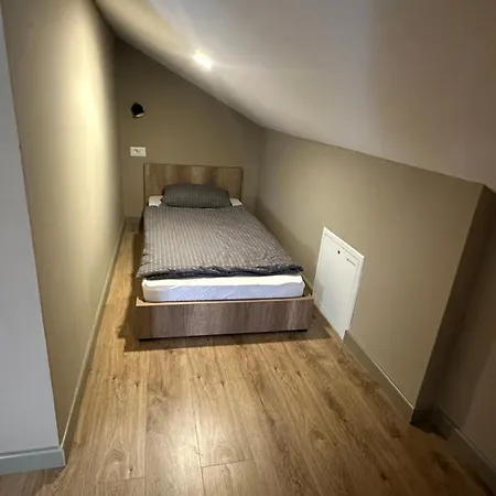 Mountain House Mia Tereza